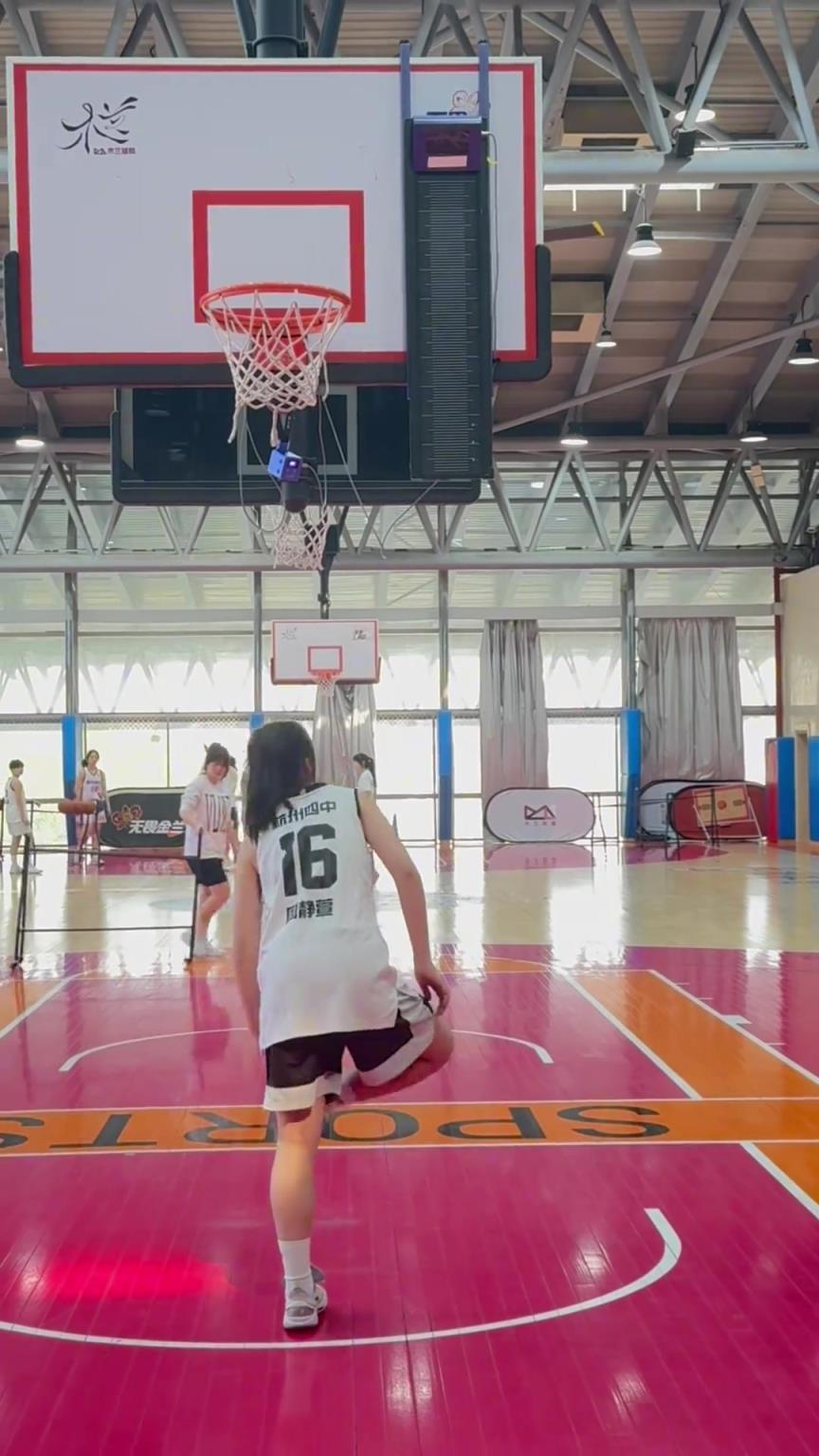 所以，你能摸高多少？