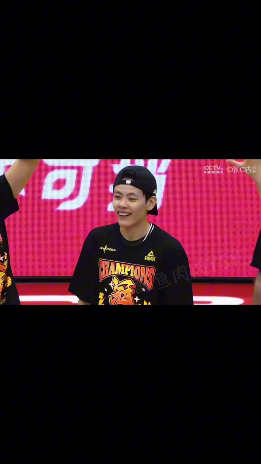 以小搏大以弱勝?gòu)?qiáng) ；從不被看好，到站到最高的領(lǐng)獎(jiǎng)臺(tái)...